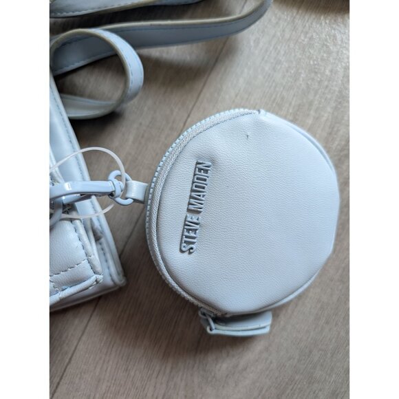 Steve Madden Quilted Light Ice Blue Tote Bag With Round Coin Pouch - Picture 6 of 10